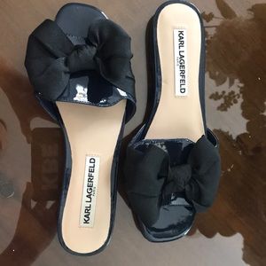 Karl Lagerfeld patent slide w/bow
